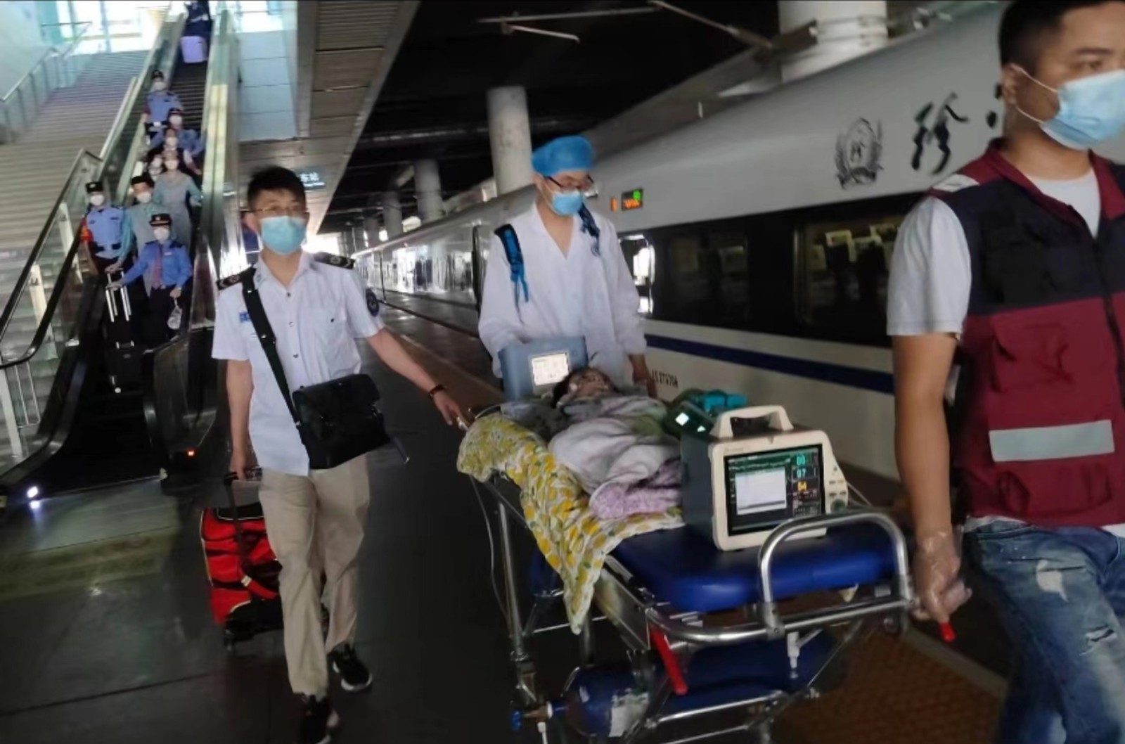 克孜勒苏高铁转运公司